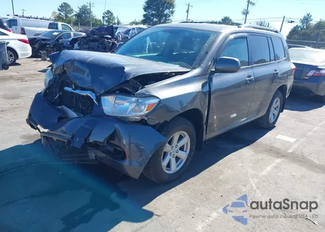 2010 Toyota Highlander Base V6 из США, поврежденный, VIN 5TDBK3EH2AS016069